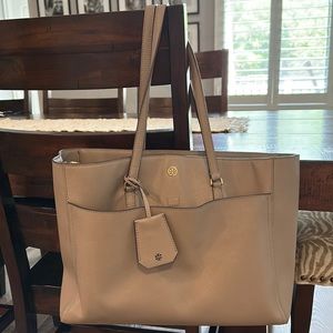 Tory Burch Robinson Tote in Gray Heron color.